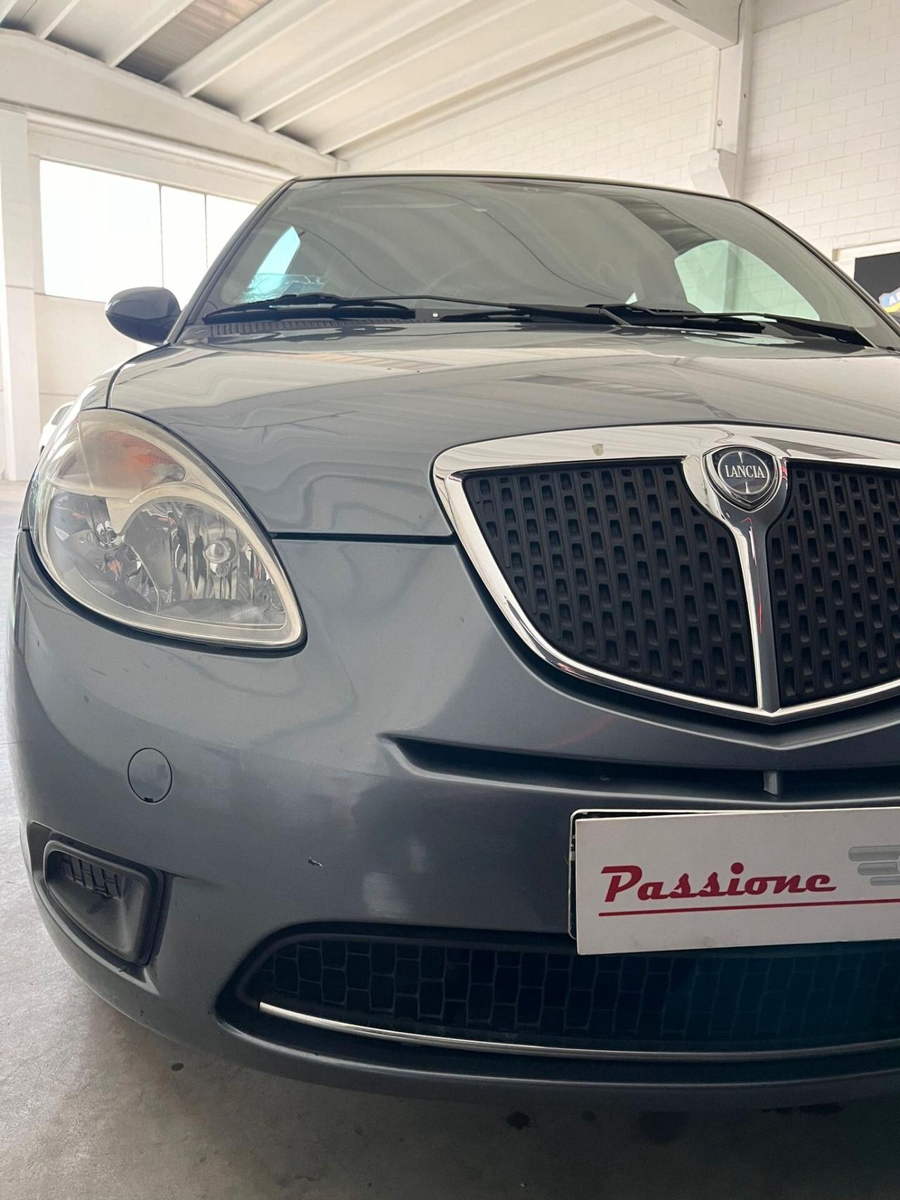 Lancia Ypsilon 1.2 Oro Plus