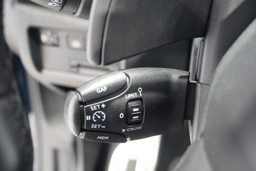 CITROEN C5 AIRCROSS 1.5 BLUEHDI 130CV EAT8 SHINE PACK ( FARI LED - TETTO PANORAMICO APR. - COCKPIT - ADAPTIVE CRUISE - PELLE - NAVI - MIRROR - PDC - TELECAMERA ANTPOST. - CERCHI 19 )