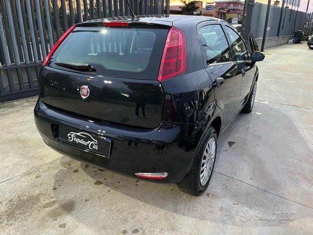FIAT Punto 1.4 8V 5 porte Natural Power Street
