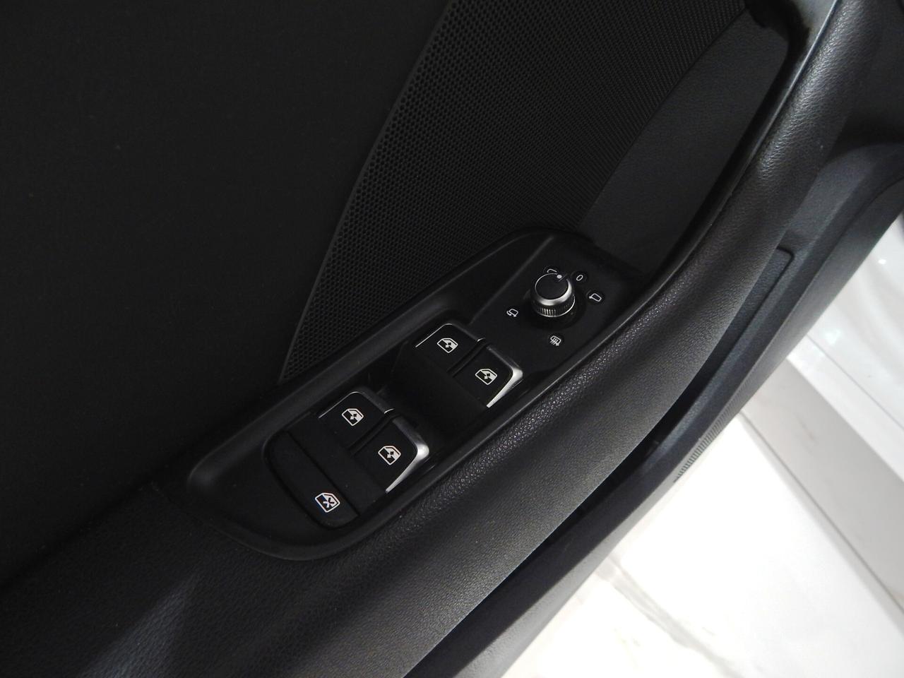 Audi A3 SPB 2.0 TDI S-Line Quattro Stronic TETTO-NAVI-PELL