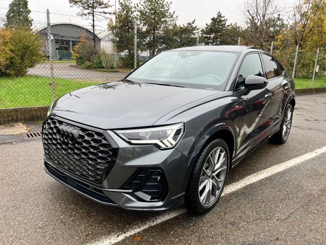 AUDI Q3 SPB 40 TDI quattro S tronic Identity Black Km 0