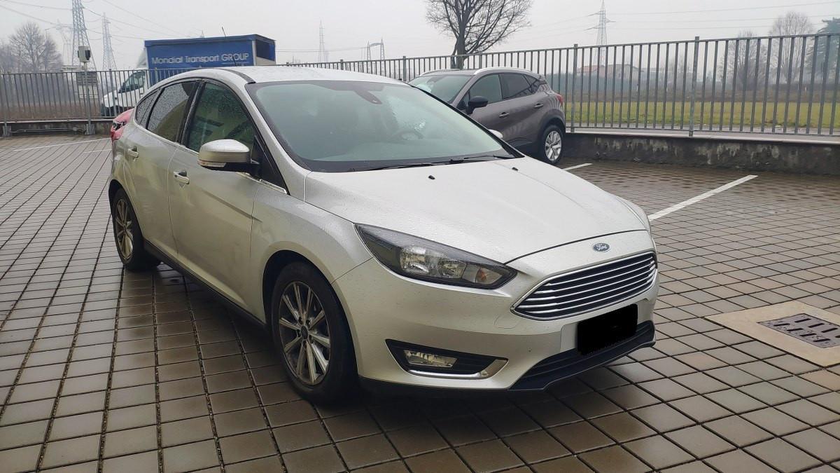 FORD Focus SOLO PER COMMERCIANTI AUTO SENZA GARANZIA