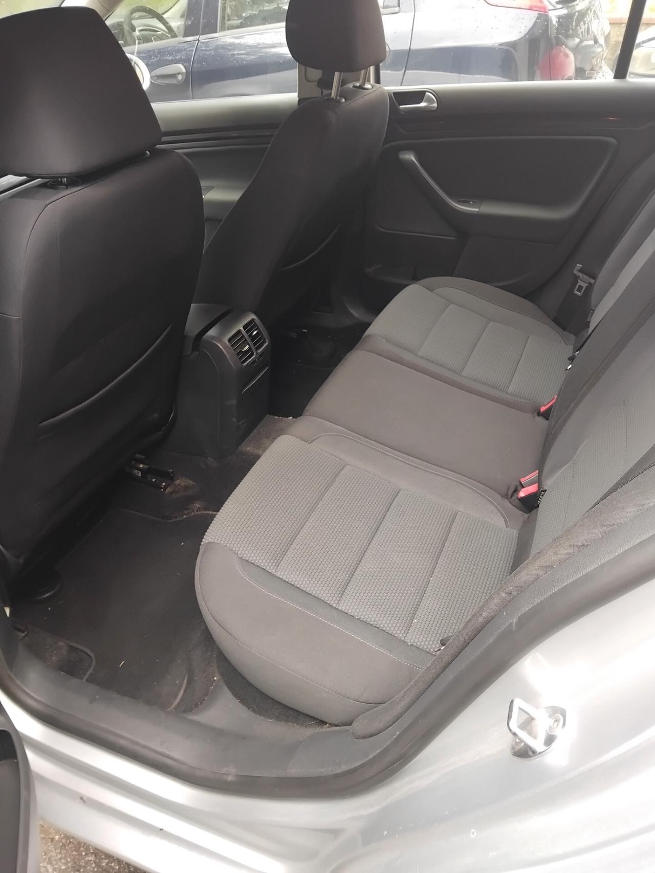 Volkswagen Golf Variant 1.6 TDI DPF Comfortline