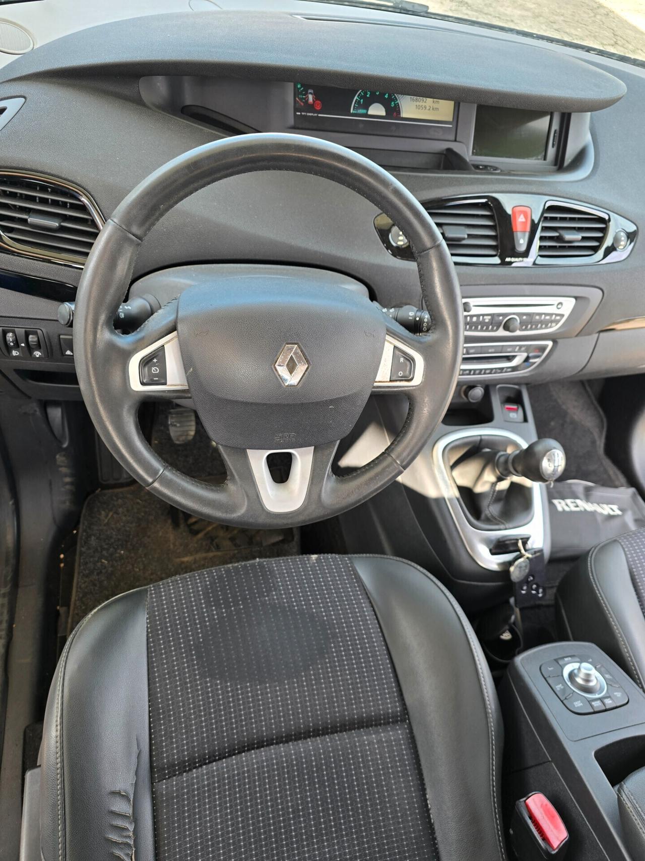 Renault Scenic Scénic X-Mod 1.5 dCi 110CV