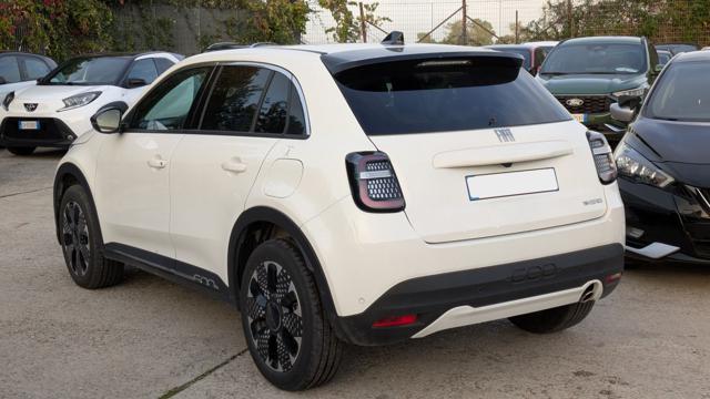 FIAT 600 HYBRID LA PRIMA DCT6 1.2cc 100cv SAFETYPACK