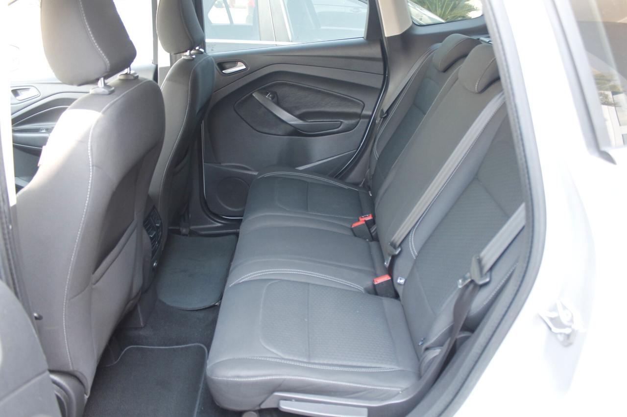 Ford Kuga 1.5 TDCI 120 CV S&S 2WD Powershift Titanium