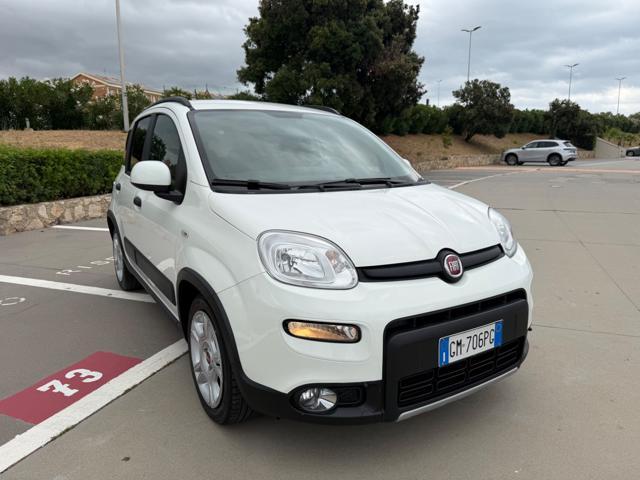 FIAT Panda 1.0 HYBRID CITY LIFE+CLIMATRONIC+SCHERMO+5POSTI