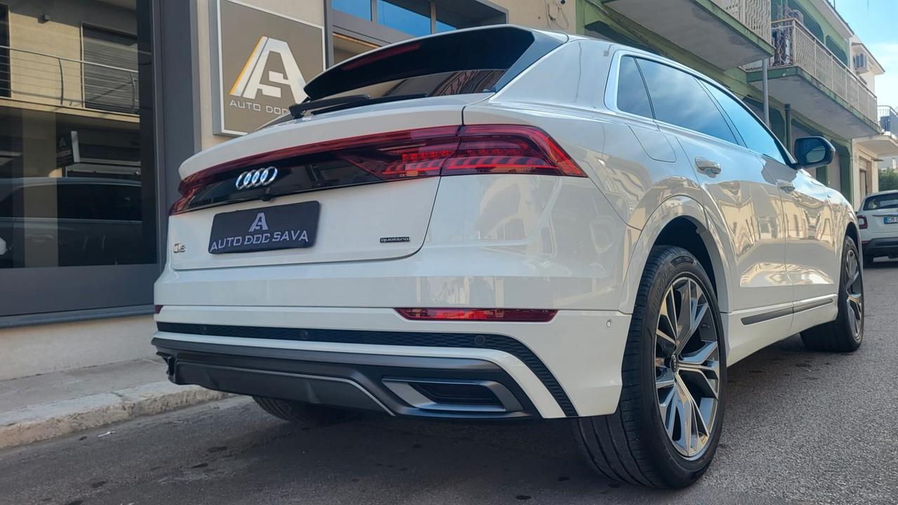 Audi Q8 50 TDI 286 CV Quattro S-Line...