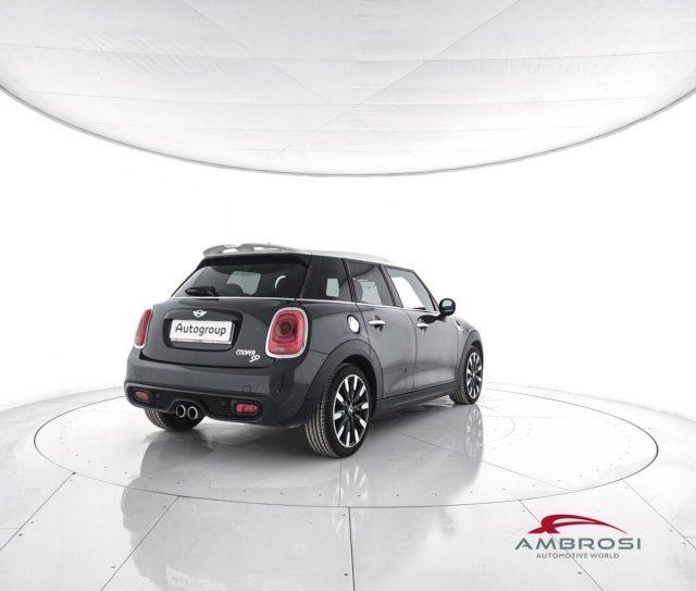 MINI Cooper SD 5 porte 2.0 aut. Hype