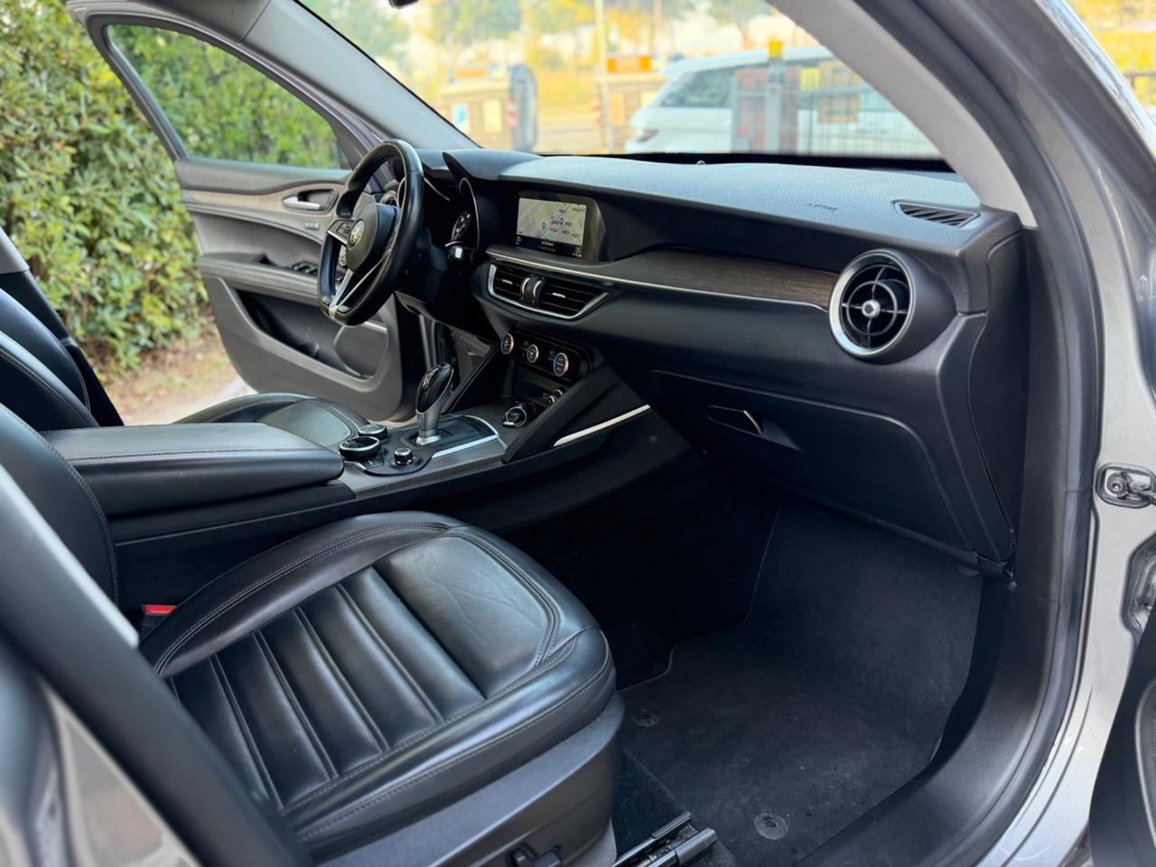 Alfa Romeo Stelvio 2.2 Turbodiesel 210 CV AT8 Q4 Business