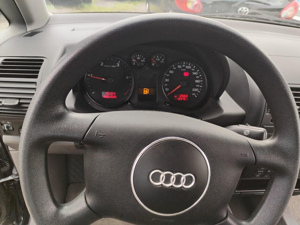 Audi A2 1.4 TDI 133000km anno 2001