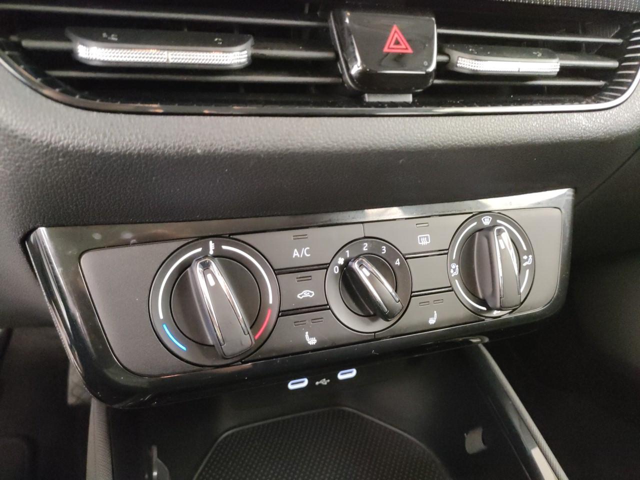 SKODA Fabia IV 2022 - Fabia 1.0 mpi Young Edition 80cv