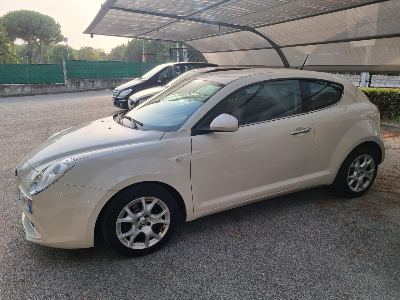 Alfa Romeo MiTo 1.3 JTDm-2 95 CV S&S Distinctive Sport Pack
