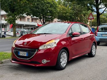 Peugeot 208 5 porte - NEOPATENTATI - GOMME NUOVE 4 STAGIONI