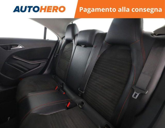 MERCEDES-BENZ CLA 180 d Premium