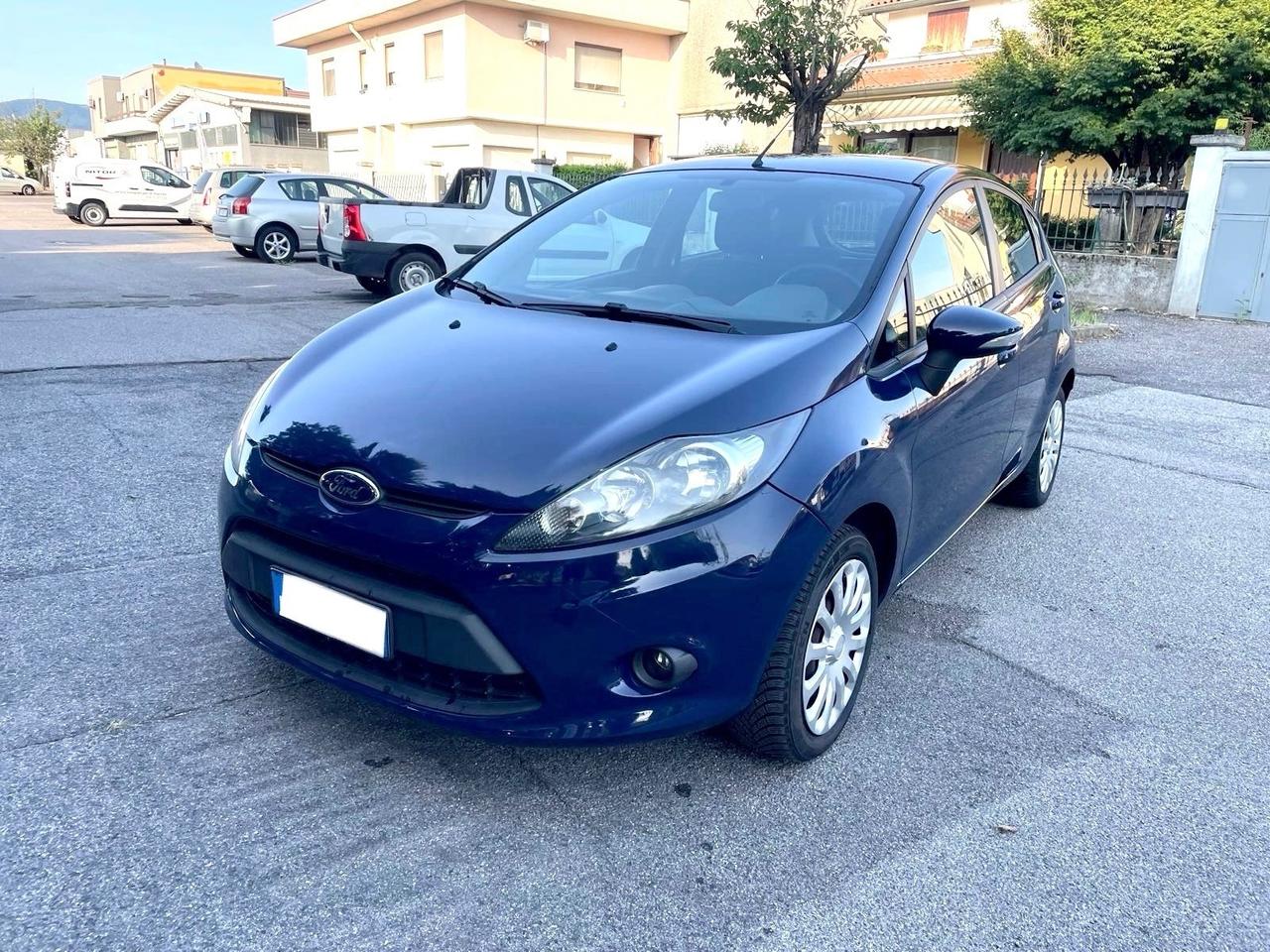 Ford Fiesta 1.4 5 porte Bz.- GPL Titanium per Neopatentati