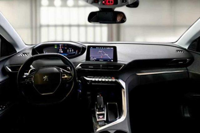 PEUGEOT 5008 BlueHDi 130 S&S EAT8 Allure