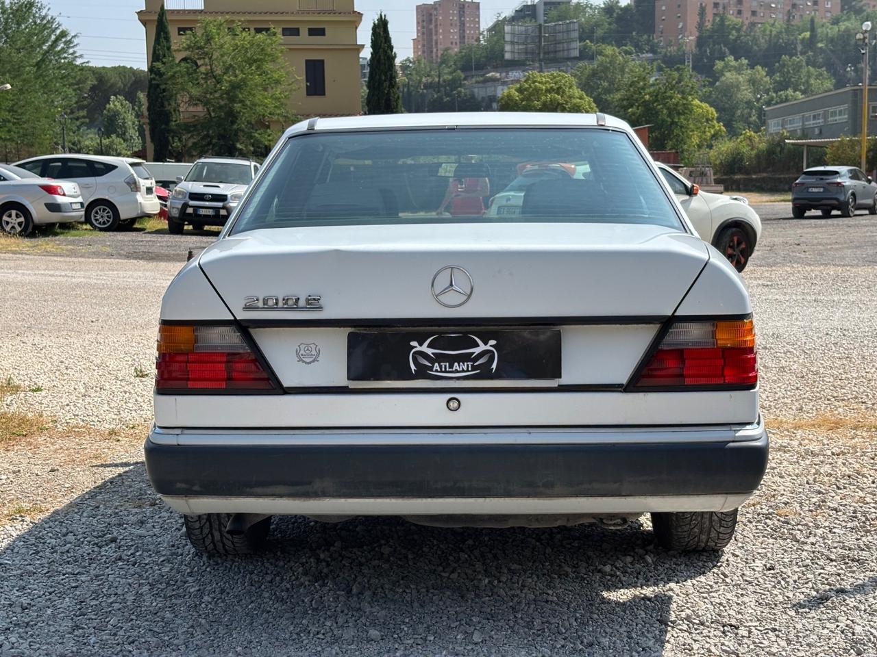 Mercedes-benz 200E metano