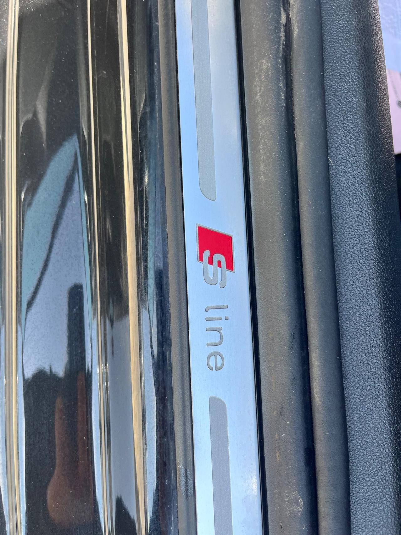 Audi A1 1.6 TDI 105 CV S-Line fari uxeno