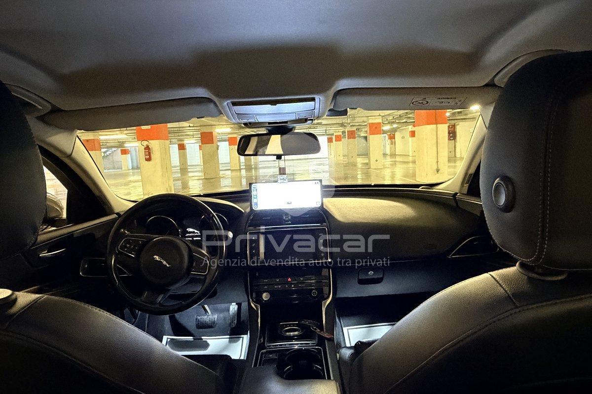 JAGUAR XE 2.0 D Turbo 180CV aut. Pure Business Edition