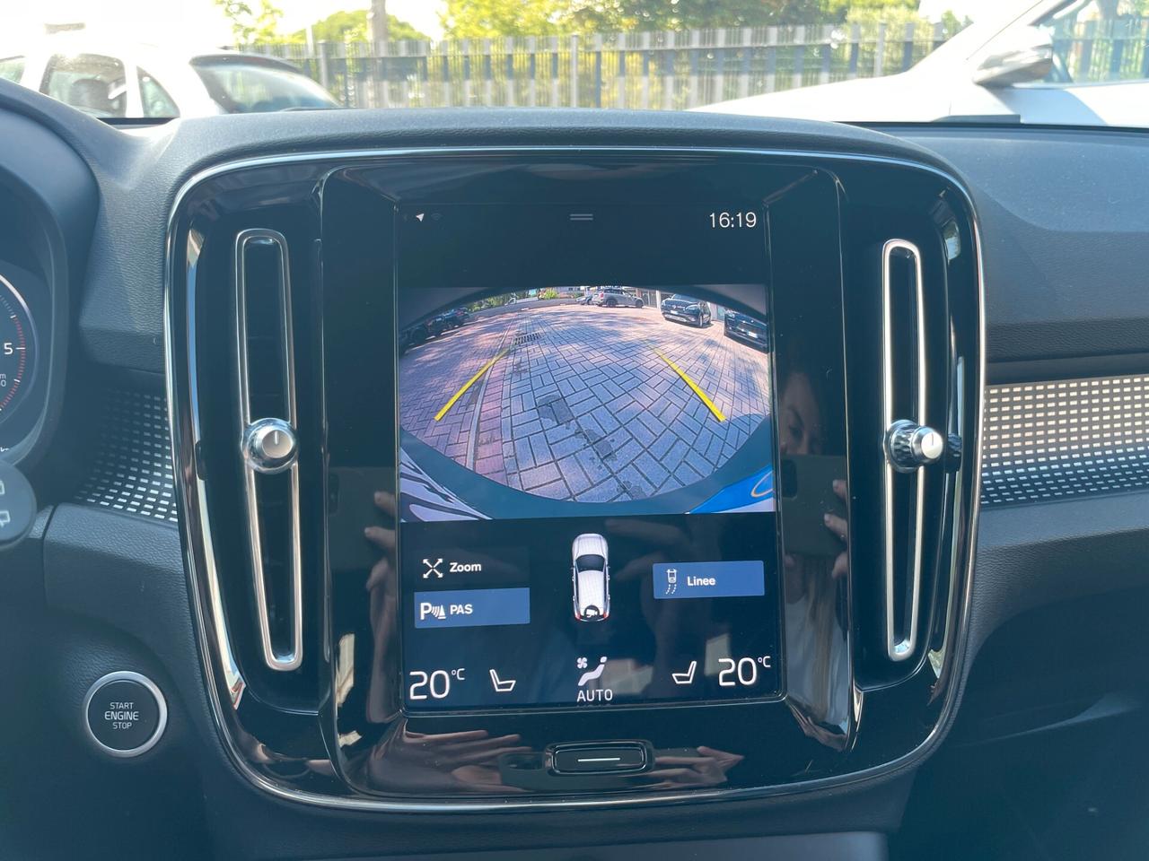 Volvo XC40 D3 R-design