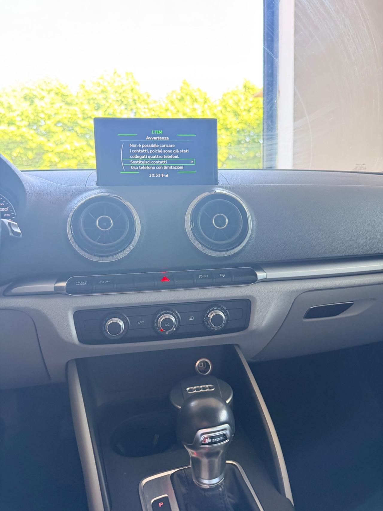 Audi A3 1.6 TDI clean diesel S tronic Ambition