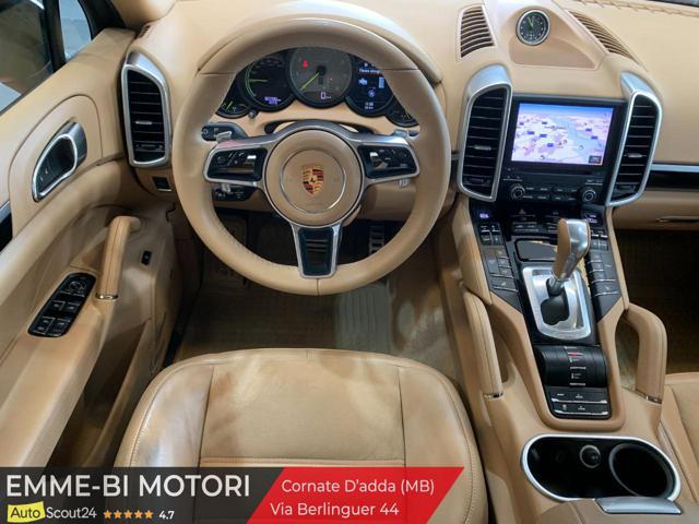 PORSCHE Cayenne 3.0 S E-Hybrid km
