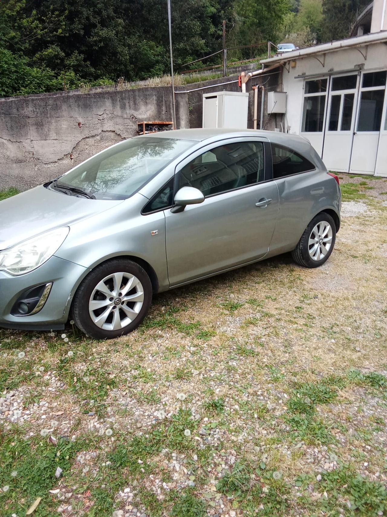 Opel Corsa 1300 MULTIJET DIESEL
