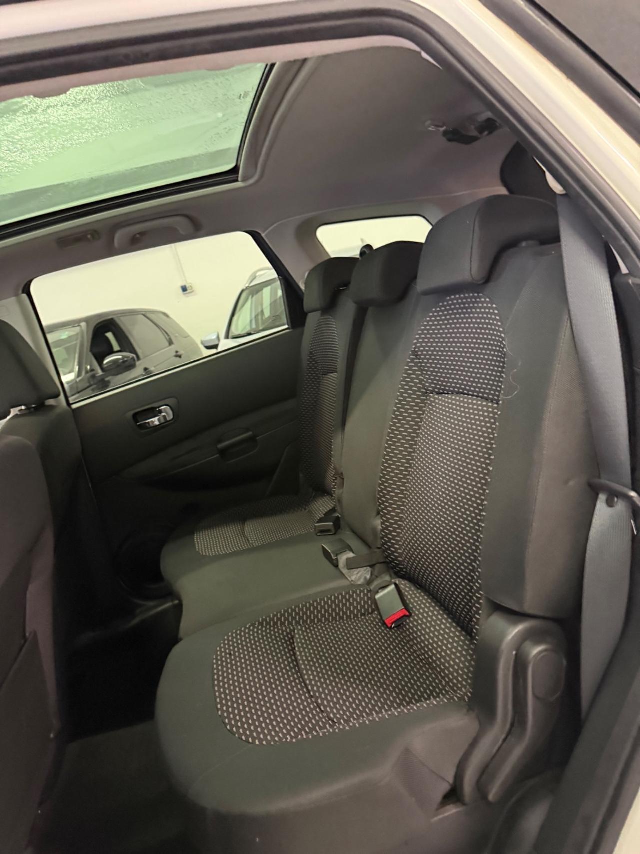 7 POSTINissan Qashqai Qashqai+2 2.0 4WD dCi DPF Tekna