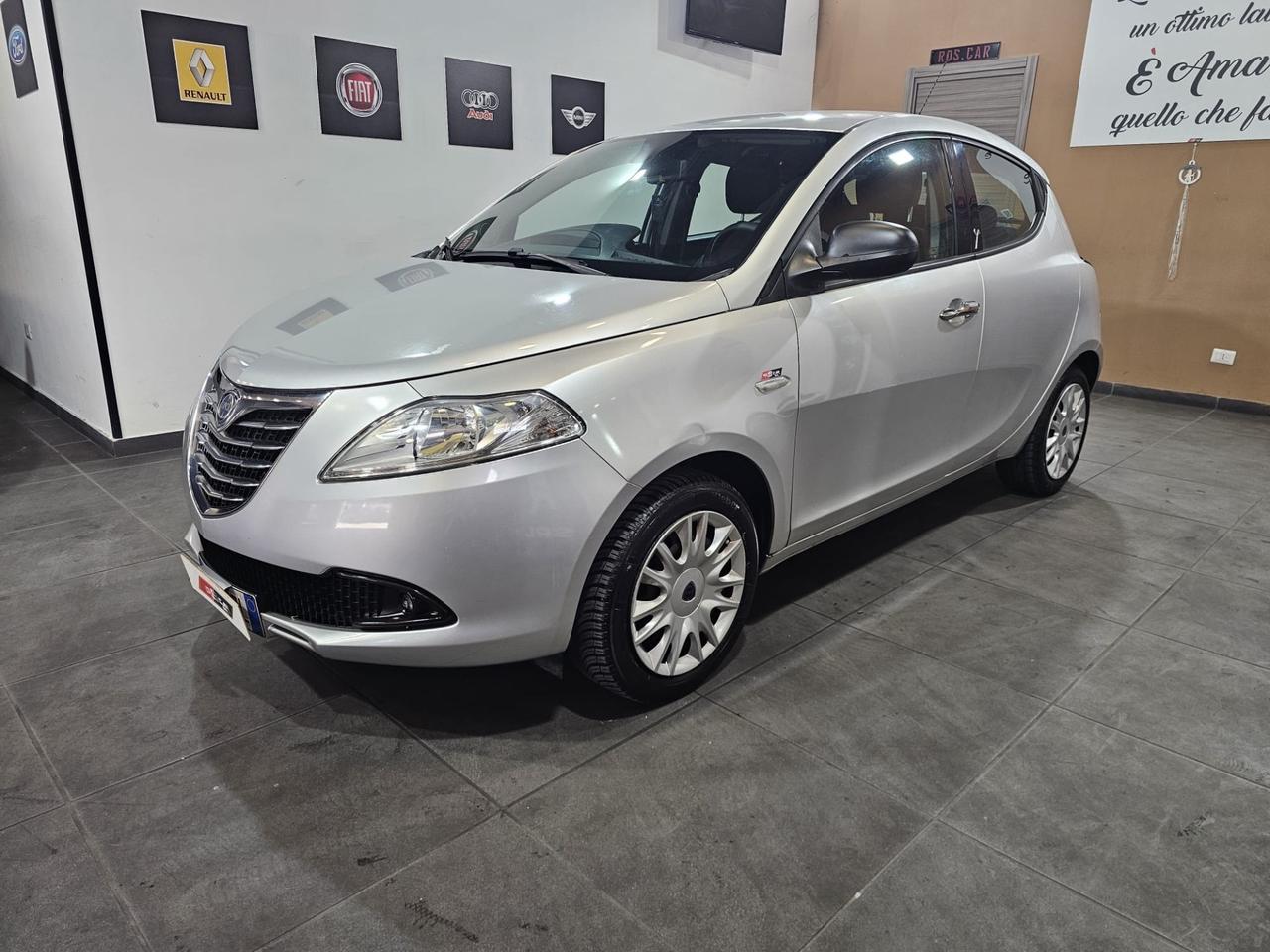 Lancia Ypsilon 1.2 GPL 69cv