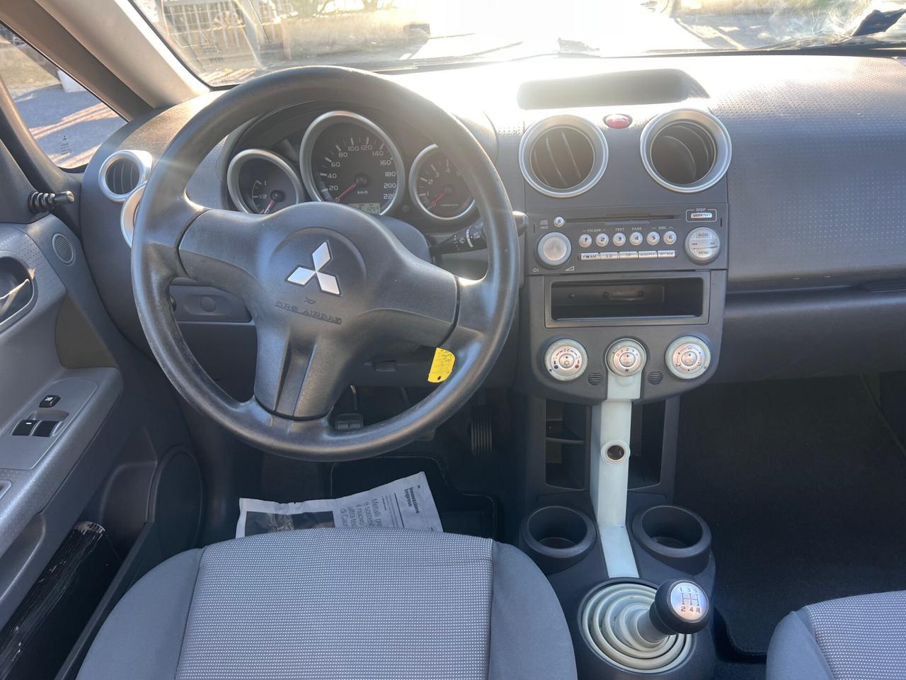 Mitsubishi Colt 1.1 12V 5p. Sportychrome
