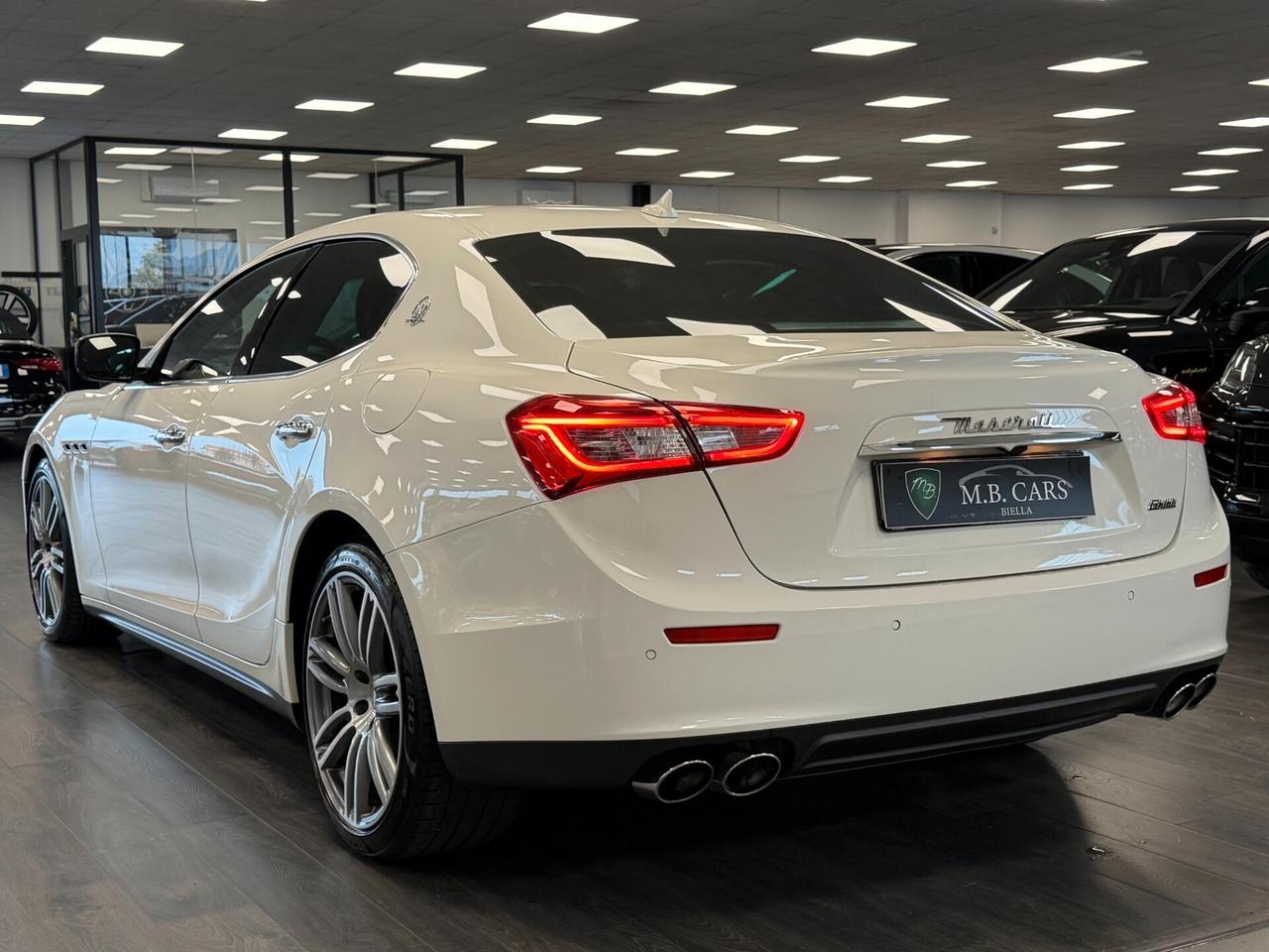 Maserati Ghibli V6 S 250 CV