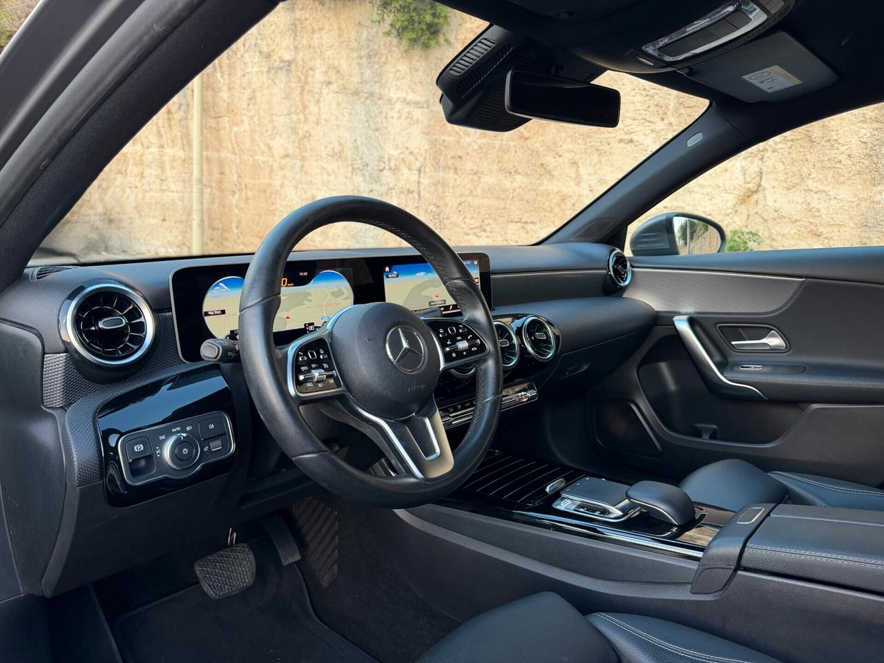 Mercedes A180 SPORT/1500 116CV/AUTOMATICA/VIRTUAL 10.25