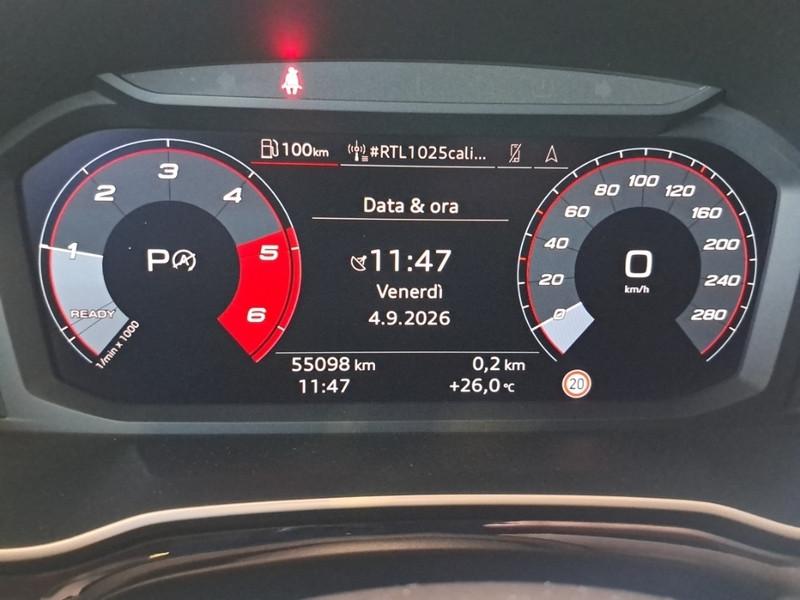 AUDI Q3 35 TDI S TRONIC BUSINESS ADVANCED SUV
