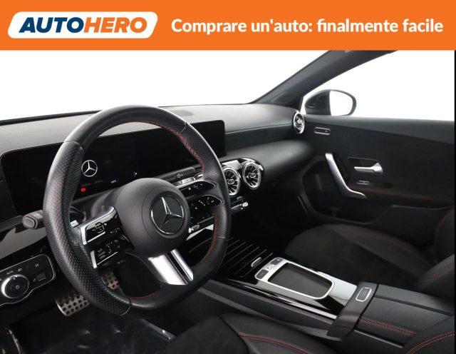 MERCEDES-BENZ A 180 Automatic AMG Line Premium