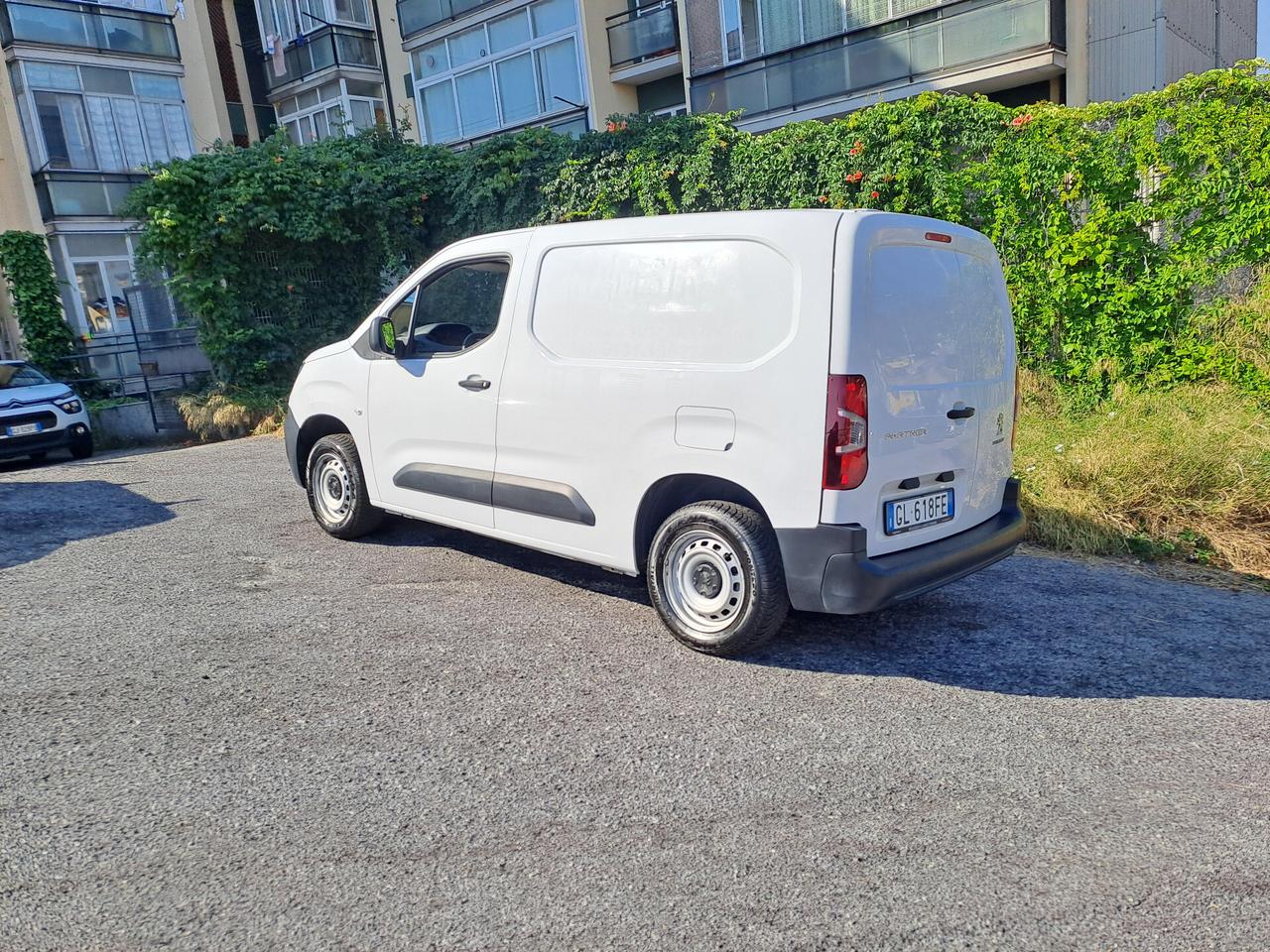 Peugeot Partner 1.5 BlueHDi 100cv PC Premium