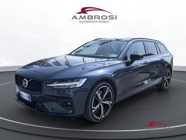 VOLVO V60 2.0 b4 Plus Dark auto