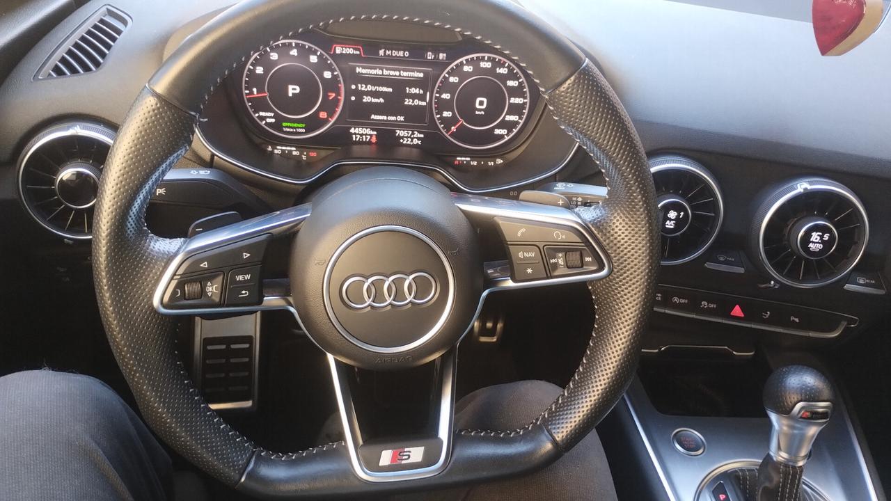 Audi TT Coupé 45 TFSI quattro S-LINE S tronic