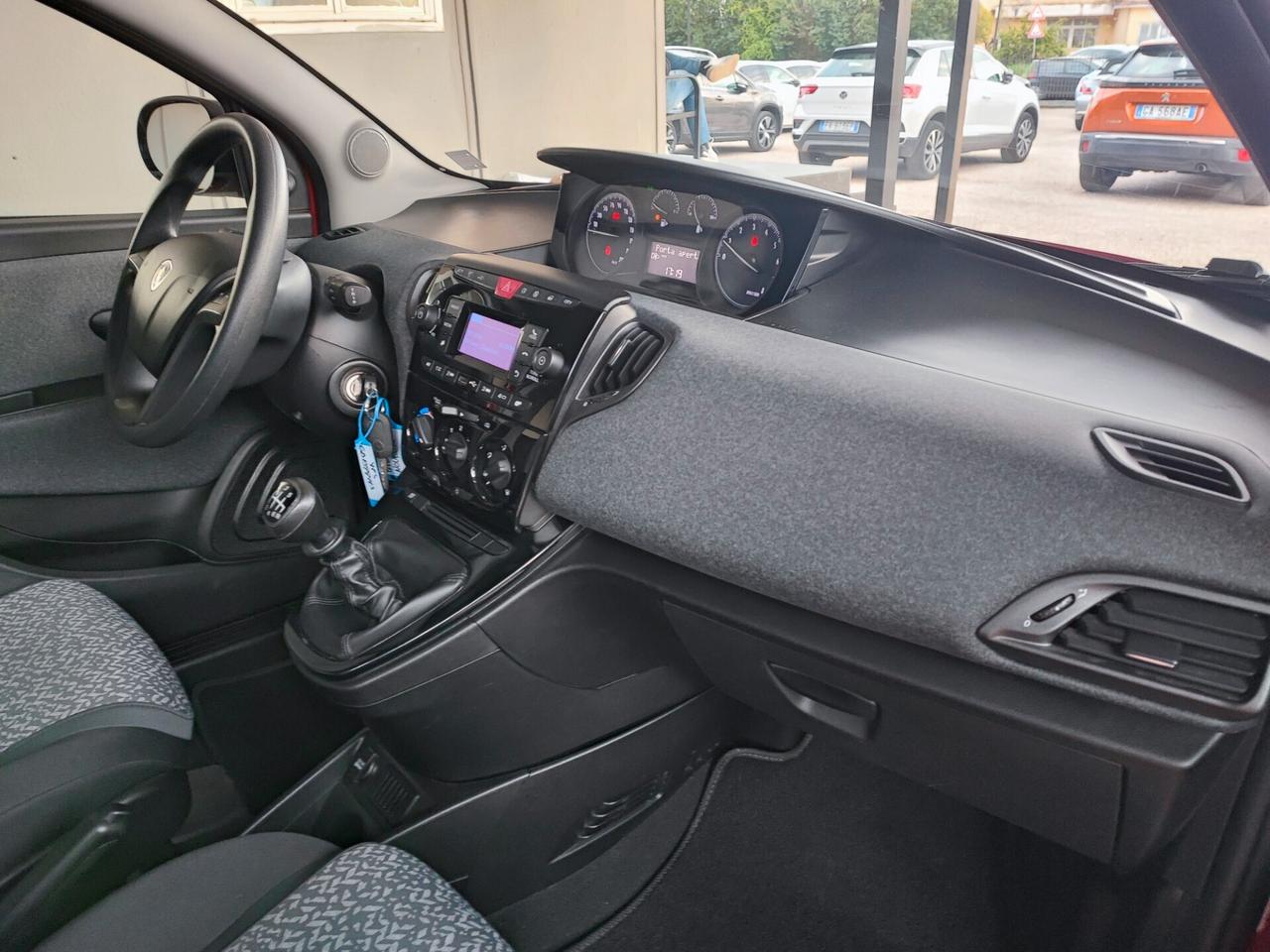 Lancia Ypsilon 5 porte S&S Hybrid Ecochic Gold