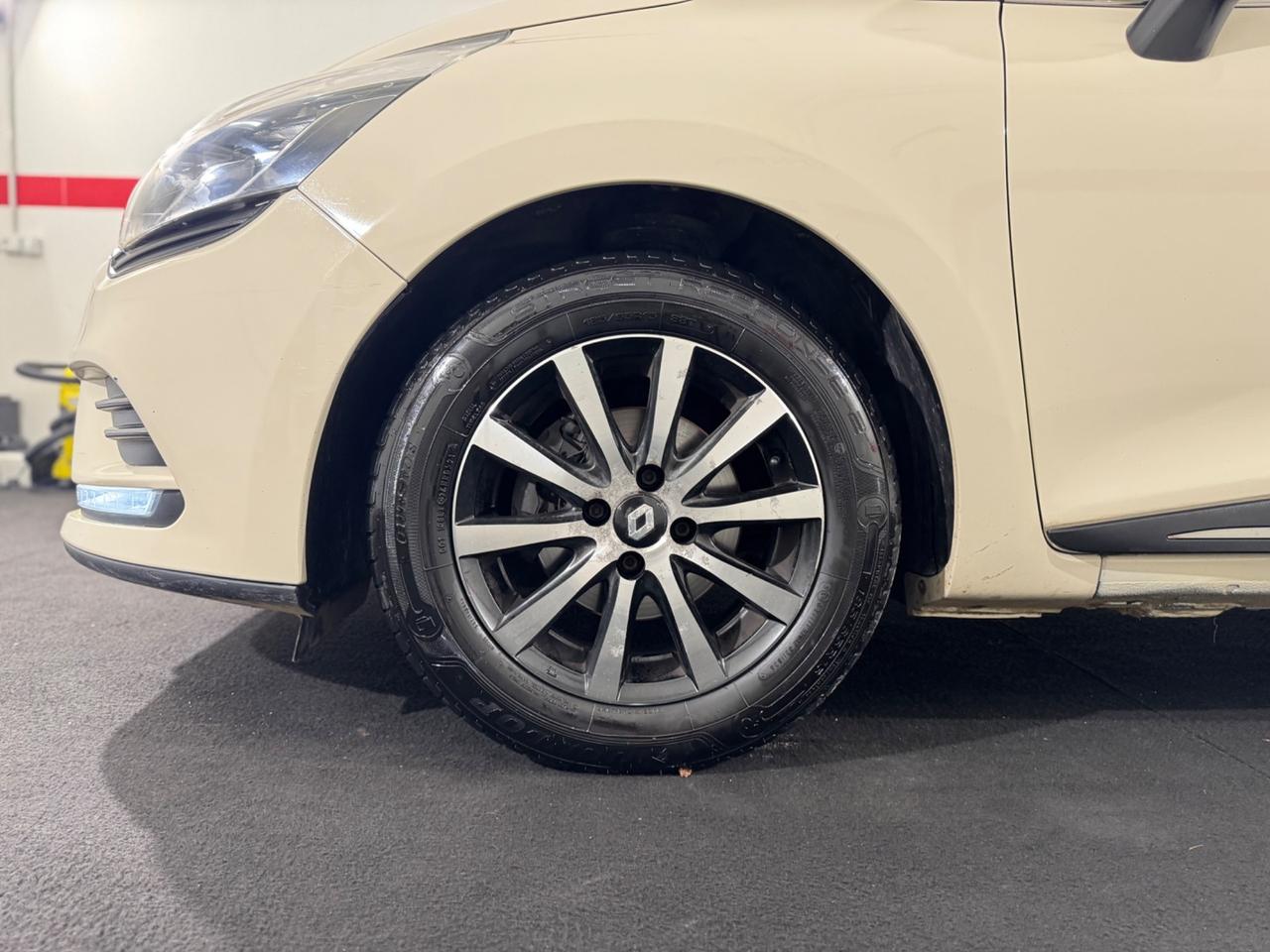 Renault Clio TCe 5 porte Energy Intens