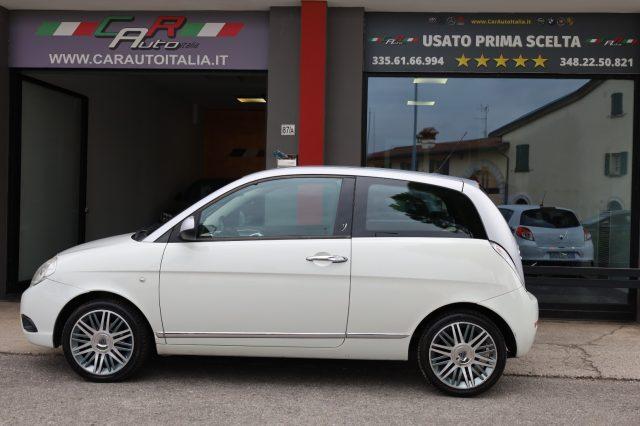 LANCIA Ypsilon 1.3 MJT 90CV Platino Automatica per NEOPATENTATI