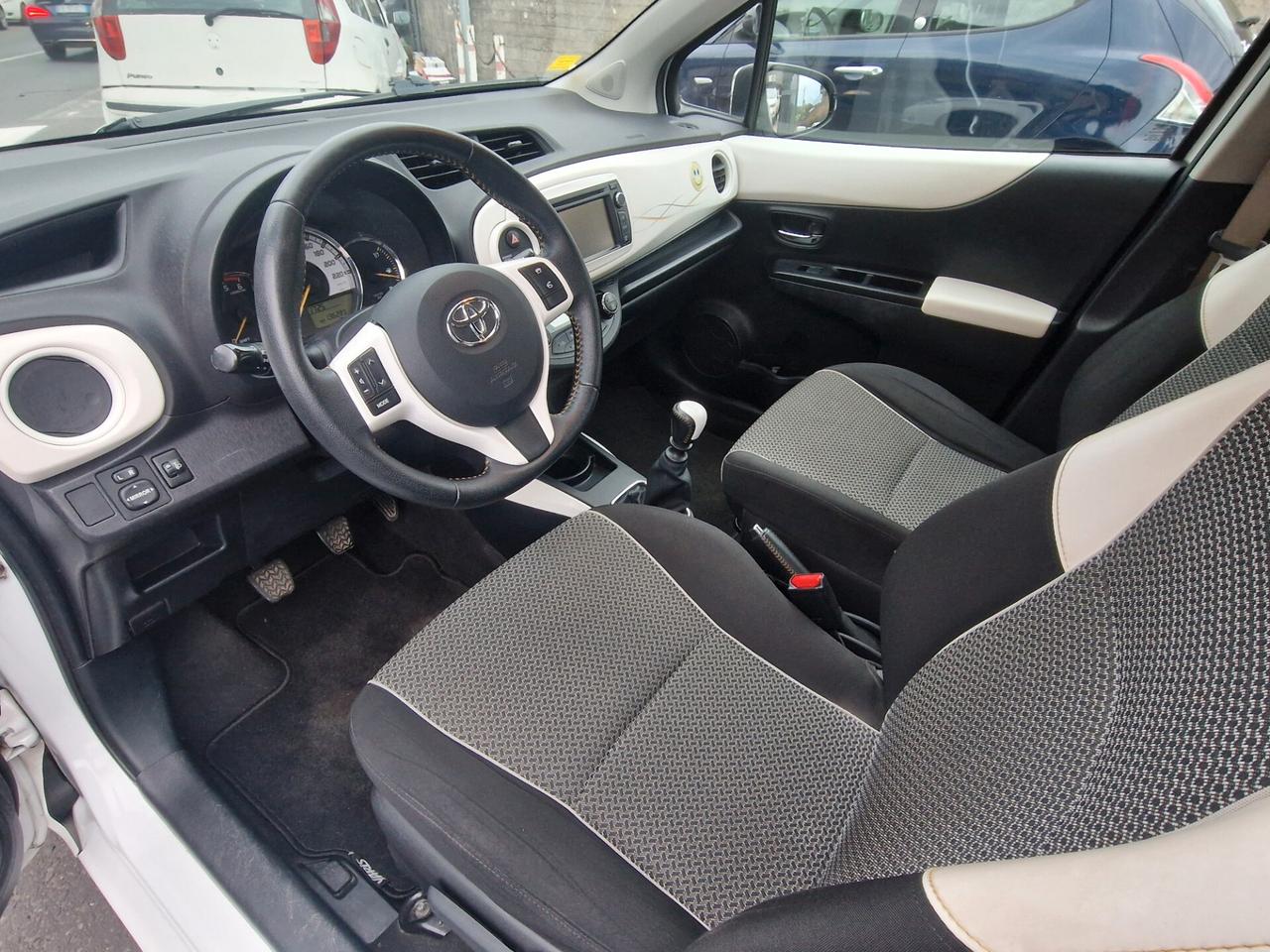 Toyota Yaris 1.4 D-4D 5 porte Lounge