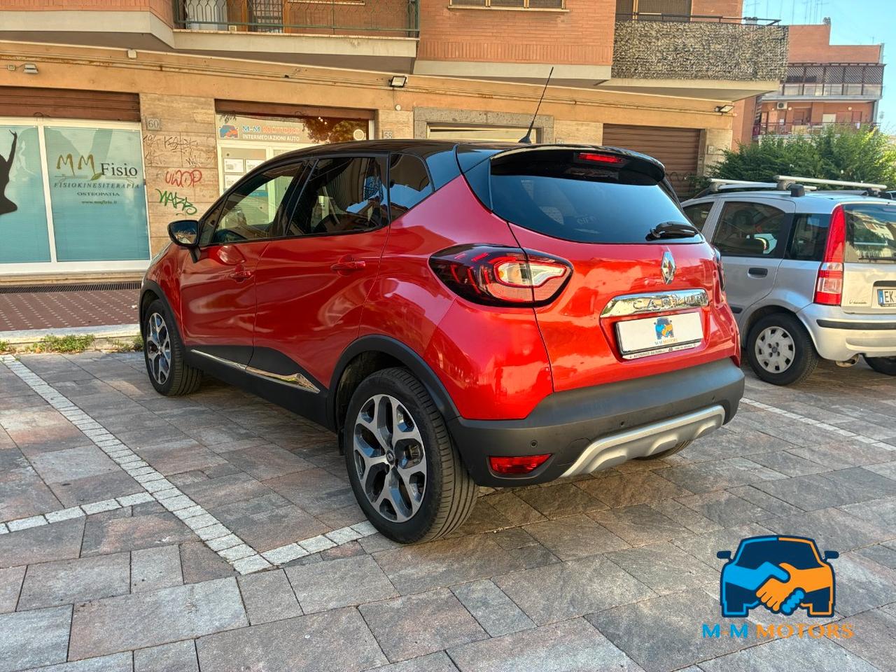 Renault Captur 1.5 dci Intens 90 cv edc