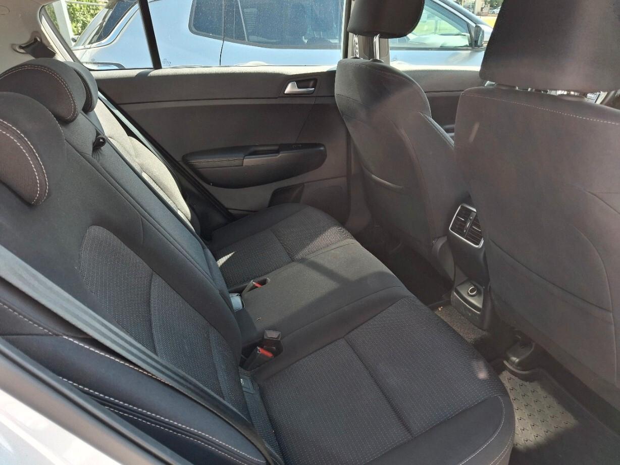 Kia Sportage 1.6 CRDI 136 DCT7 2WD Mild Hybrid Black Edition