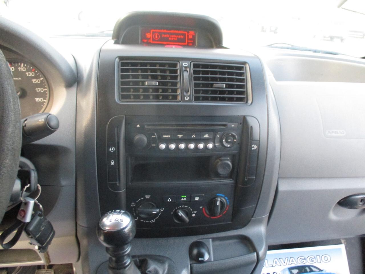 Fiat SCUDO N 1 6 POSTI AUTOCARRO 2012