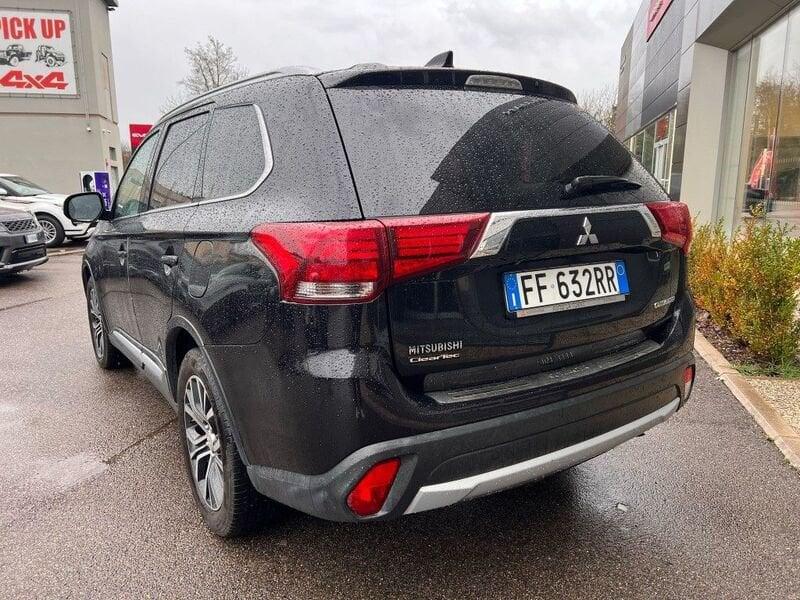 Mitsubishi Outlander Outlander 2.2 DI-D 2WD Insport 7p.