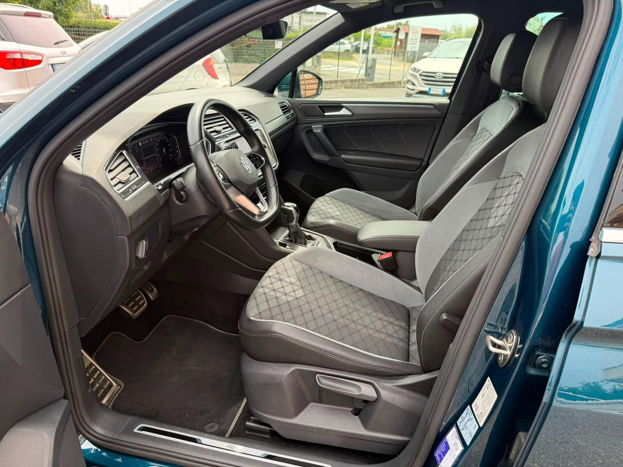Volkswagen Tiguan 2.0 TDI 150 CV SCR DSG 4MOTION R-Line