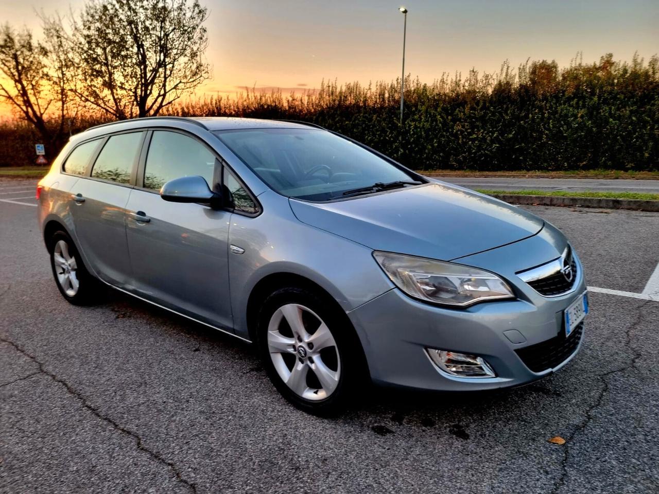 Opel Astra 1.7 CDTI 110CV Sports Tourer Professional N1