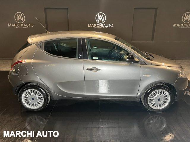 LANCIA Ypsilon 1.2 69 CV 5 porte Gold