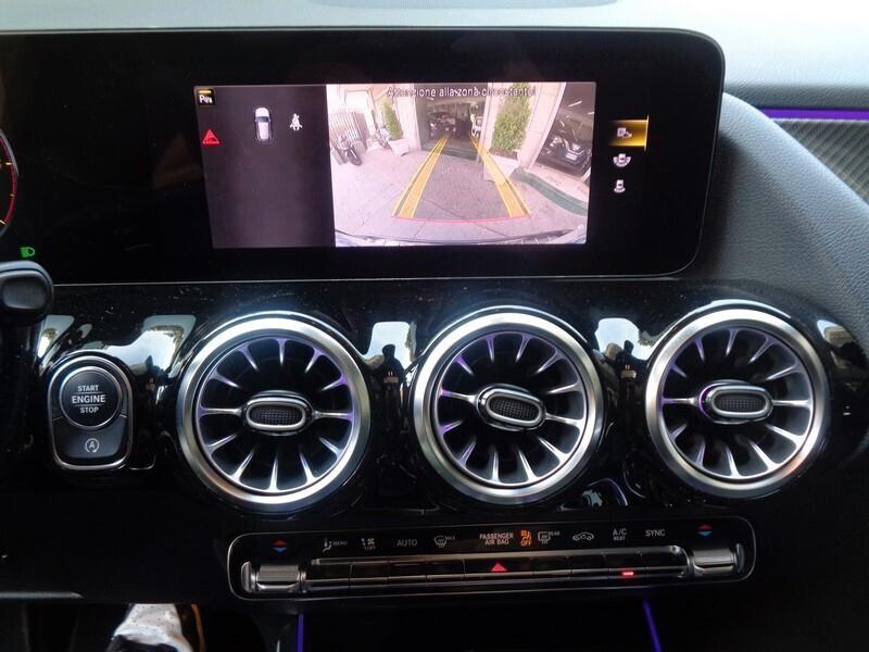 Mercedes-benz GLA 200 d Aut. Premium TETTO APRIBLE